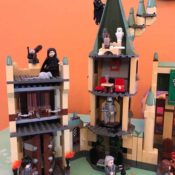 Lego Harry Potter Hogwarts Castle 4842 - Retired - Picture 4 of 6